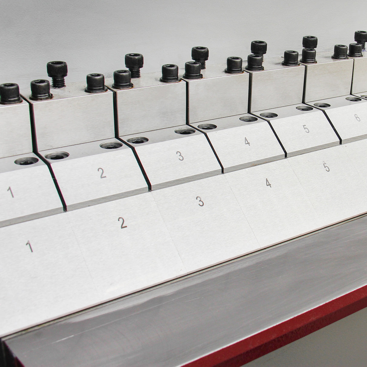 HW-12010 Dobladora de Lámina Universal (De Muelas), Uso Rudo Pesado de 10 ft Calibre 10 (3.05 m - 3.5 mm) Kayka Industrial