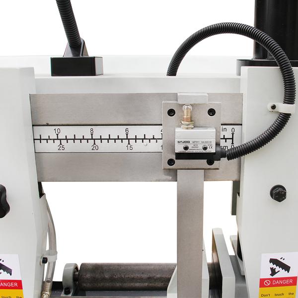 TGK-14 (TGK-4235) Maquina Sierra Cinta Doble Columna Capacidad de Corte 13.8" (350mm), 230V, 60Hz, Trifásica (3PH) Kayka Industrial